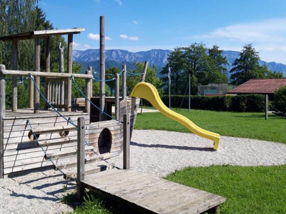 Spielplatz Nußdorf - Kletteranlage