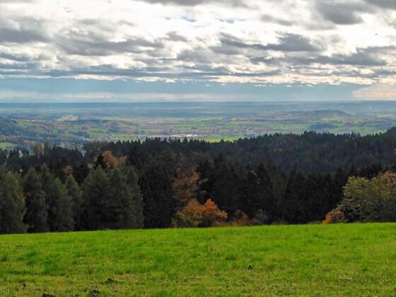 Fernblick bis zu den Alpen nach Unternebling