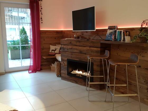 Wohlfühloase mit Kamin Feuer