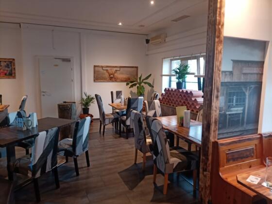 SMOKEHOUSE AMERICAN BBQ &amp; RIBS