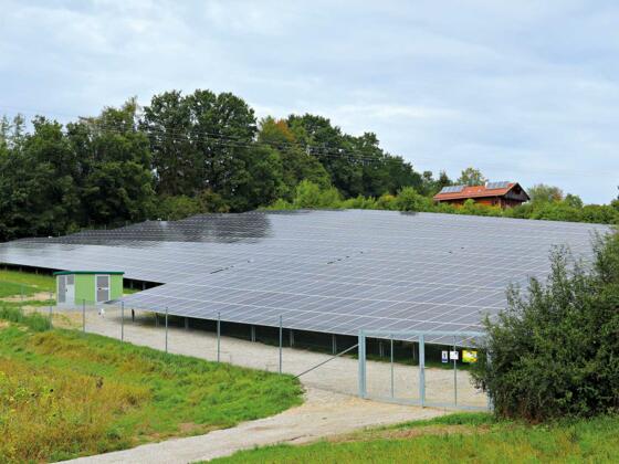 PV-Freiflächenanlage der STW-Vilsbiburg am Saliterweg