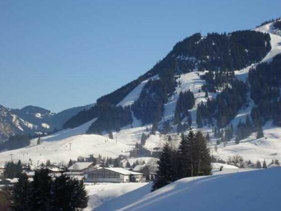 Ferienwohnungen Fam. Banzer