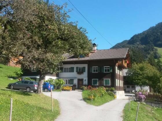 Hausansicht - Sommer