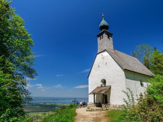 Die Schnappenkirche im Nordwesten des Hochgernstocks.