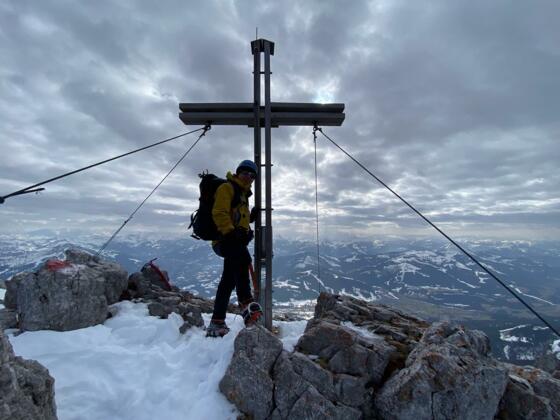 Gipfelkreuz mit Blick Richtung Süden