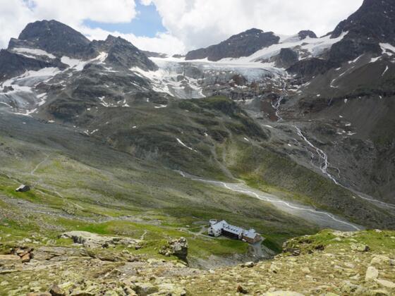 Oberhalb der Wiesbadener Hütte