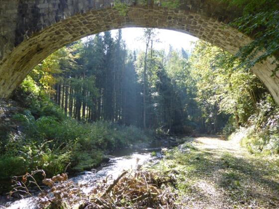 Bahnbrücke über den Staffelbach