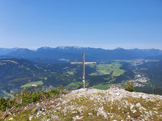 Am Gipfel des Lindenkopfs