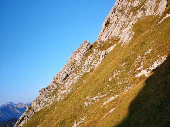 Der Hüttengrat, vom Wanderweg zum Aggenstein gesehen