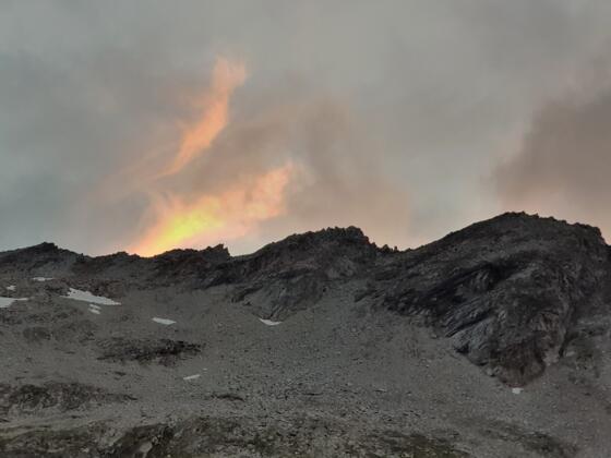 Alpenglühn am Friesenberghaus