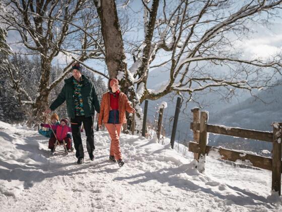 Winterwandern auf der Soleleitung im Bergsteigerdorf Ramsau