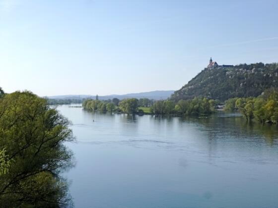Bogenberg mit Donau