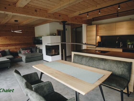 Ferienwohnung in den Bergen, Wohnraum Chalet,Obera