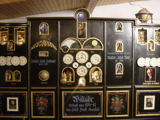 Größte Kunstuhr der Welt.