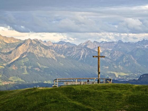 Das Ofterschwanger Horn im Abendlicht