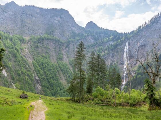 Blick auf den Röthbachfall, den höchsten Wasserfall Deutschlands.