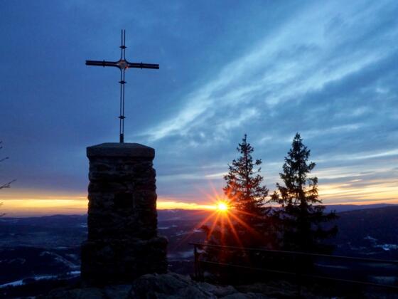 Sonnenuntergang am Großen Falkenstein