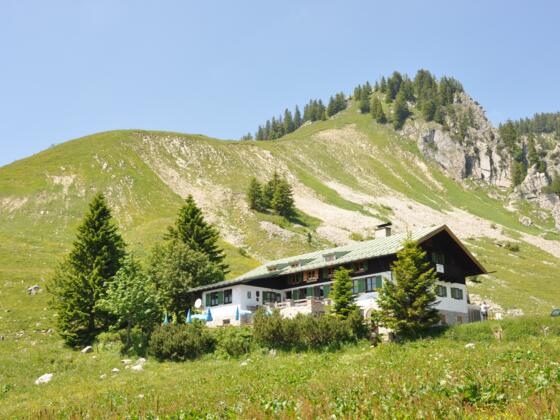 Die Schönfeldhütte der Sektion München auf 1.410 m.