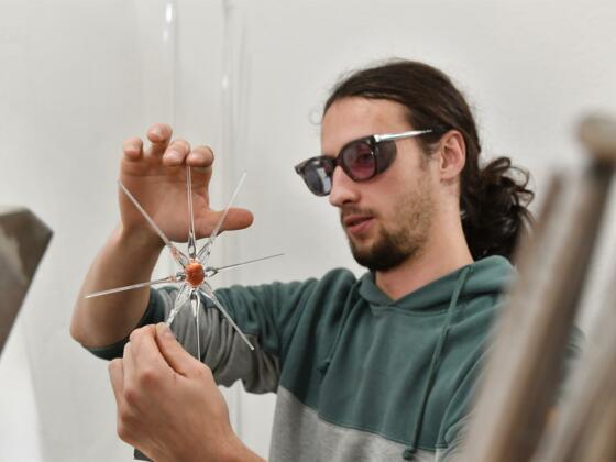 Lukas Schwarz bei der Arbeit