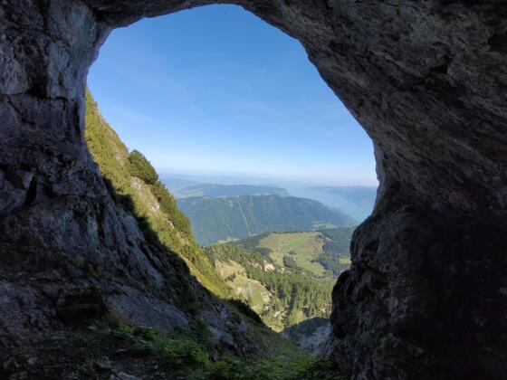 Adler Höhle