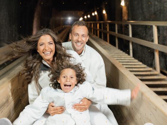 Mit der Rutsche geht&#039;s bergab