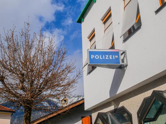 Schild Polizei Kundl