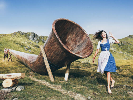 Riesen Alphorn am Jodelwanderweg