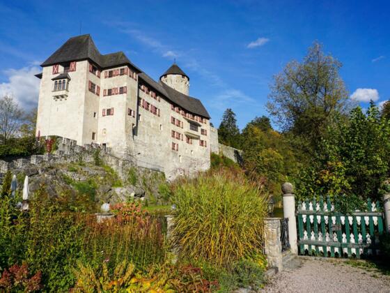 Blick auf Schloss Matzen