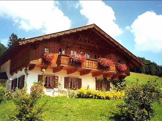 Haus im Sommer