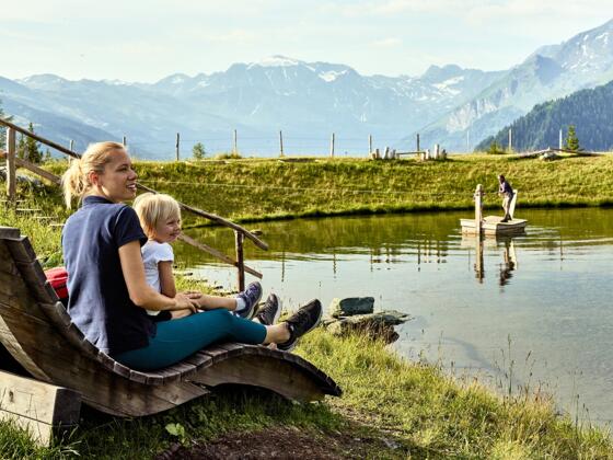 Relaxen am Speicherteich bei den Rauriser Hochalmbahnen