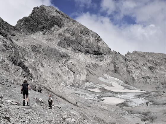 Die Schwarze Milz, der letzte Allgäuer Gletscher, am Fuß der Mädelegabel.