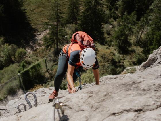 Tritthilfen im oberen Teil des Klettersteigs