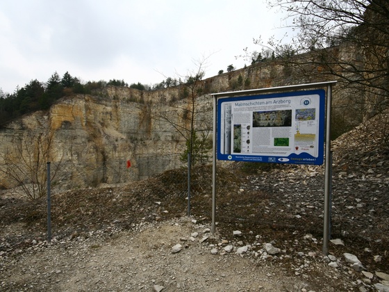 Infotafel Malmschichten am Arzberg