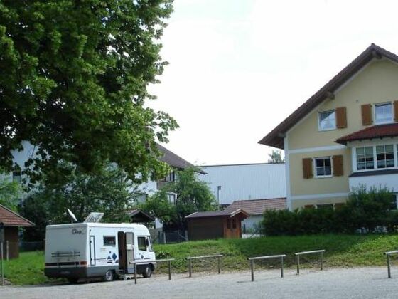 Wohnmobilstellplatz Wellenfreibad Peiting