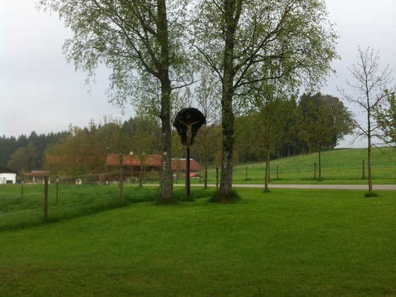 Wegkreuz westlich von Huglfing