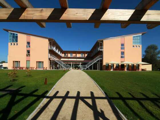 Innenhof des JUFA Familien-Resorts