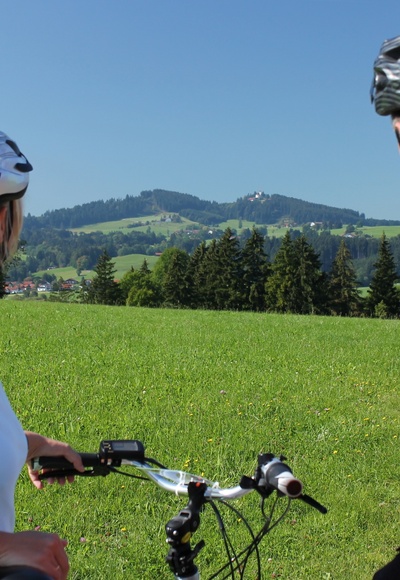 Blick auf den nahen Auerberg