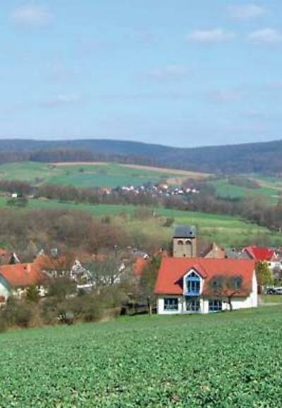Entlang hübscher Weinörtchen wandern wir durch den Spessart.