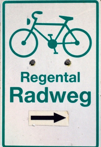 Markierung des Regental-Radweges