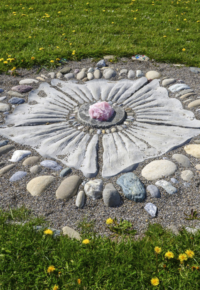 Lutherrose beim Labyrinth
