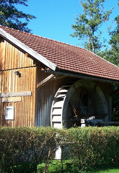 Knochenstampfmühle
