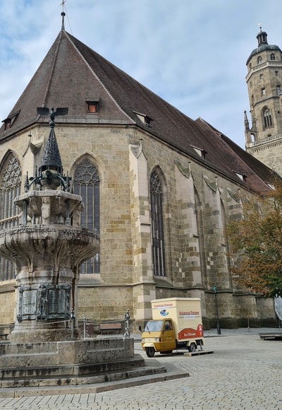 Schleifenroute - Nördlingen St. Georg mit Brunnen