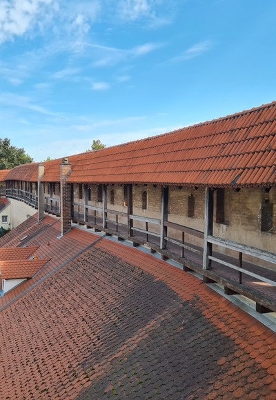 Schleifenroute - Nördlingen Stadtmauer rund um die ganze Stadt - einzigartig in Deutschland