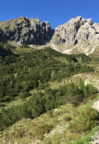 Vor uns die Oberstdorfer Hammerspitze