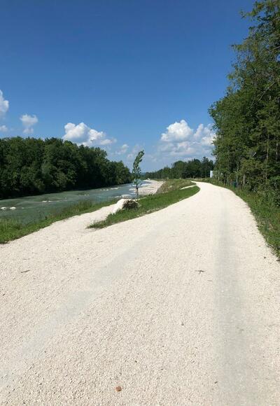 Radweg entlang der Saalach
