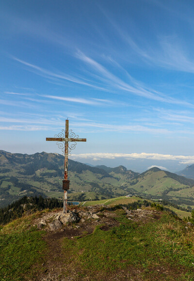 Gipfelkreuz am kleinen Traithen