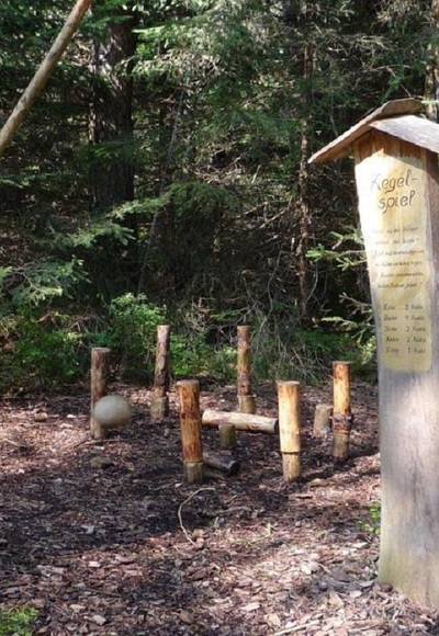 Kegelspiel am Moorlehrpfad