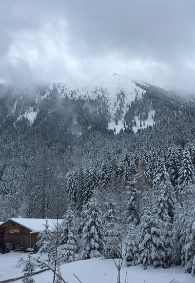 Verschneite Käseralm