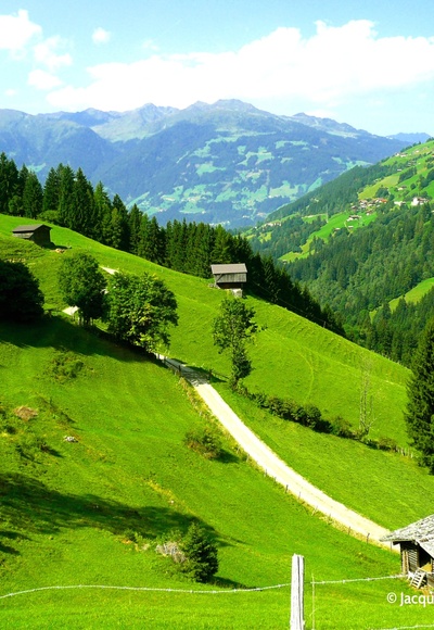 Blick auf das Zillertal bei Annäherung an den Gerlospass von Tirol aus.