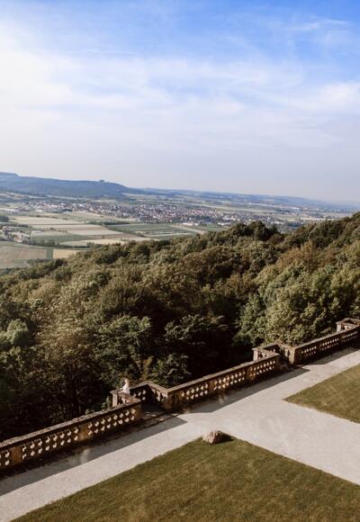 Blick von den Mainterassen auf das Obermaintal (L. Böse)